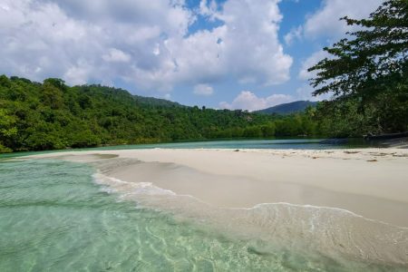 menyelam-di-kepulauan-koh-tang-surga-bawah-laut-kamboja