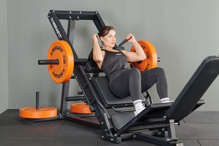 Hack Squat Machine: Menargetkan Otot Tubuh Bagian Bawah dengan Efektif